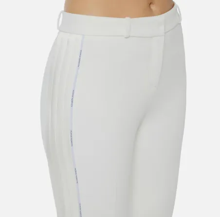 Elisabetta Franchi – Pantaloni in crêpe leggero con dettagli smoking

