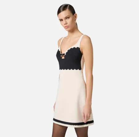Abito in doppio crêpe stretch con smerlo ricamato – Elisabetta Franchi