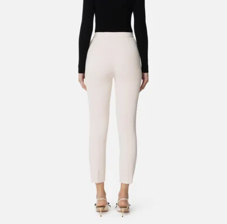 Pantaloni slim in crêpe con placca logo Elisabetta Franchi  | Borotalc