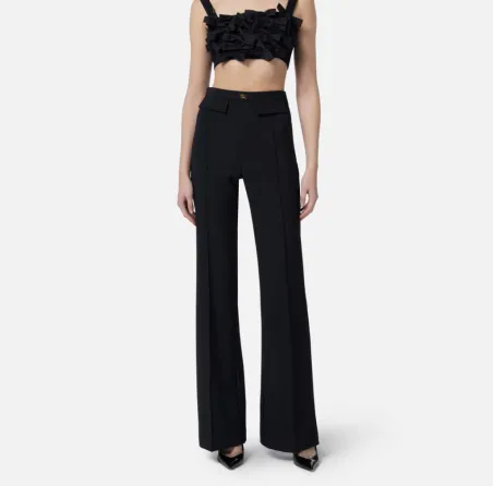 Pantaloni in crêpe con placca logo Elisabetta Franchi  | BorotalcoCagl