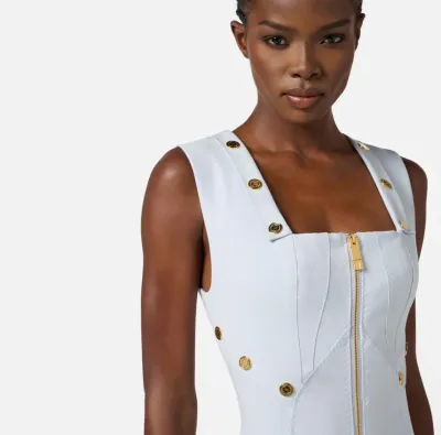 Elisabetta Franchi – Abito in tessuto bielastico con bottoni gioiello 