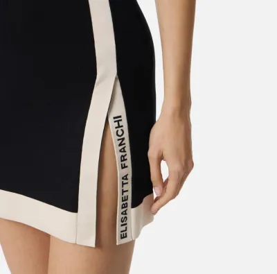 Elisabetta Franchi Mini abito in maglia con bande in viscosa lucida  |