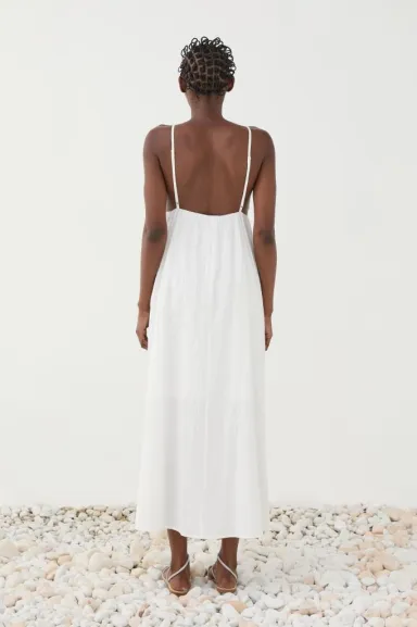 Eleh Abito lungo bianco con spalline sottili e scollo a V  | Borotalco