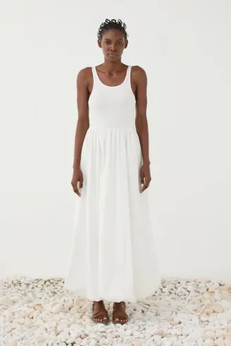 ELEH Abito lungo in tessuto fluido con corpetto aderente e gonna ampia