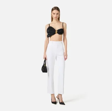 ELISABETTA FRANCHI Pantaloni in doppio crêpe stretch con logo charm  |