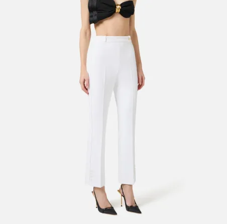 ELISABETTA FRANCHI Pantaloni in doppio crêpe stretch con logo charm  |