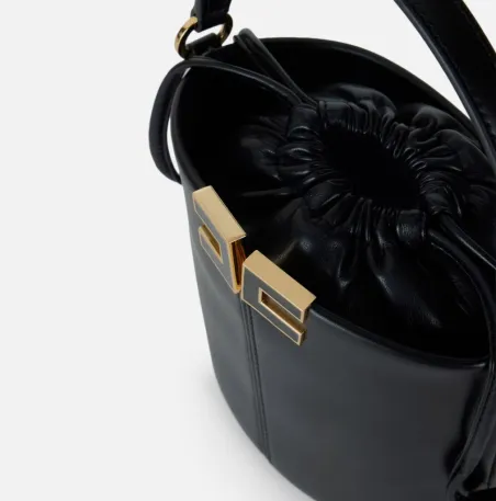 ELISABETTA FRANCHI Borsa a secchiello con dettaglio logo  | BorotalcoC