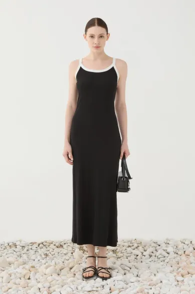 ELEH Abito con bretelle sottili dalla linea fluida ed elegante
